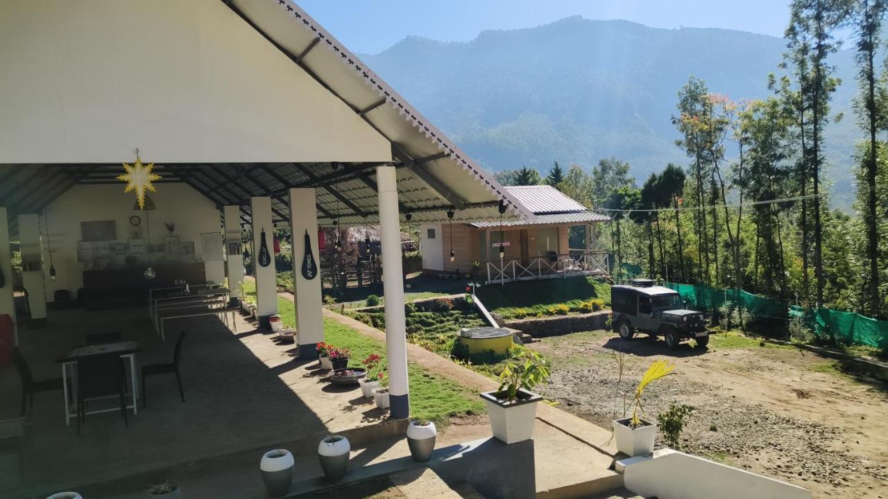 Happy Holidays Resort Kanthalloor Exterior foto
